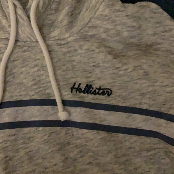 grey hollister hoodie - Picture 2 of 3